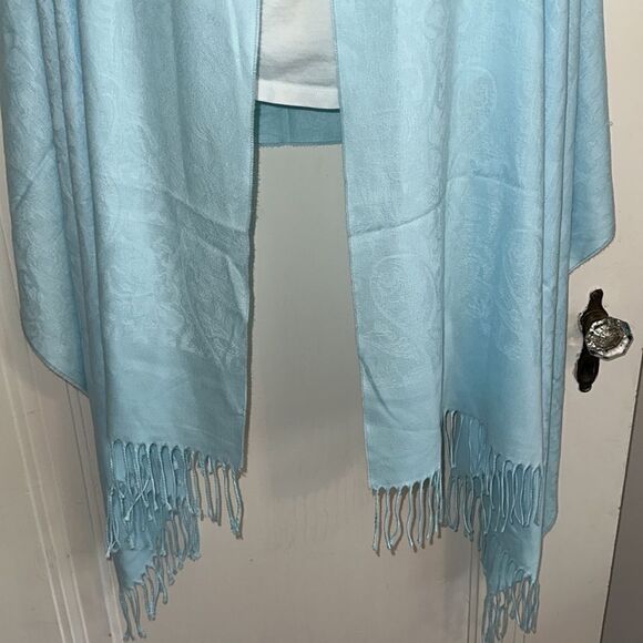 Light blue large shawl/wrap with fringe hem - Picture 3 of 6